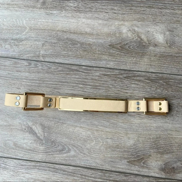 GUESS by Marciano Metal-Plate Leather  Belt - Picture 2 of 16